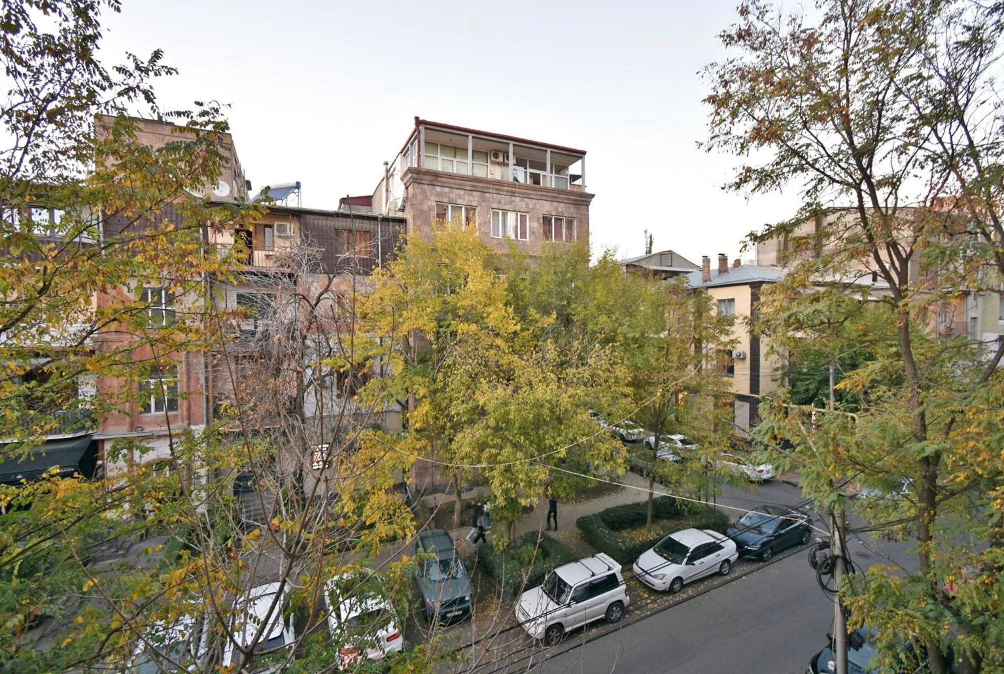 Hotel Costa Jerevan Exteriör bild