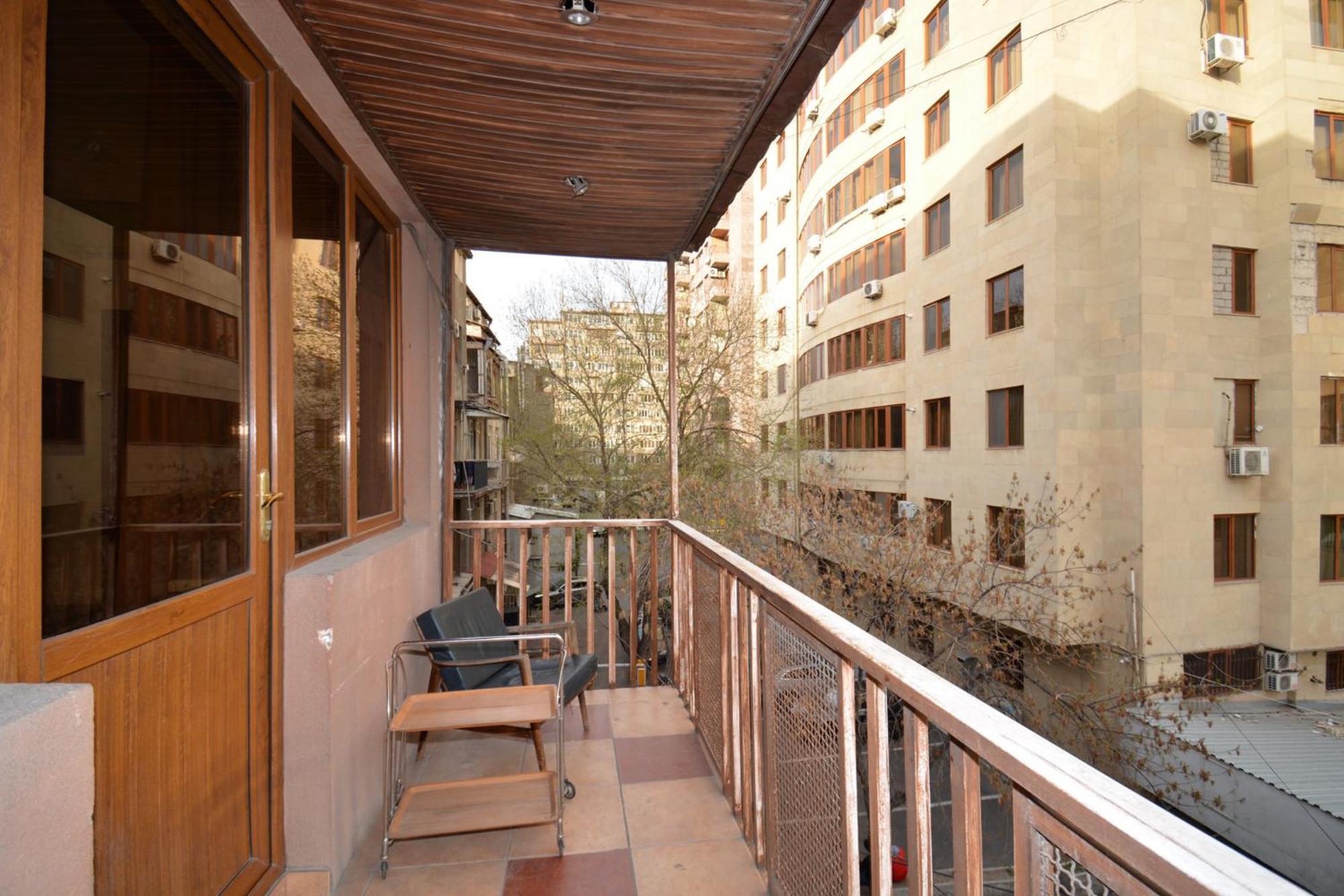 Hotel Costa Jerevan Exteriör bild